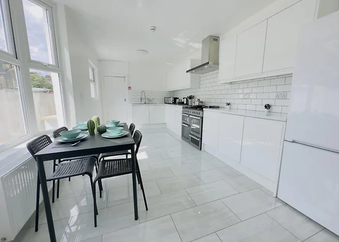 Leyton House - SleepylodgeHotel Londres